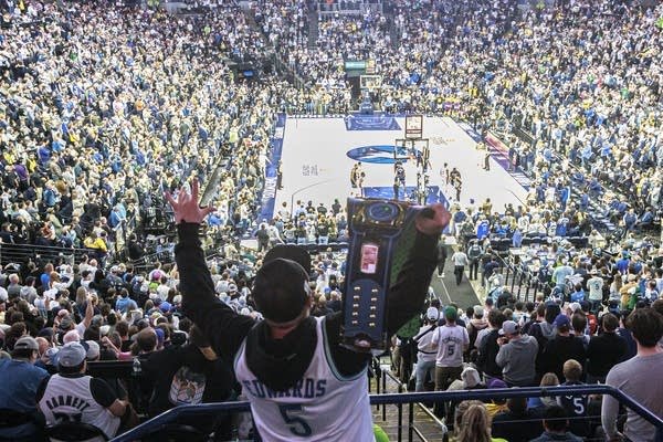 Game 4 of the playoff series between the Timberwolves and Lakers