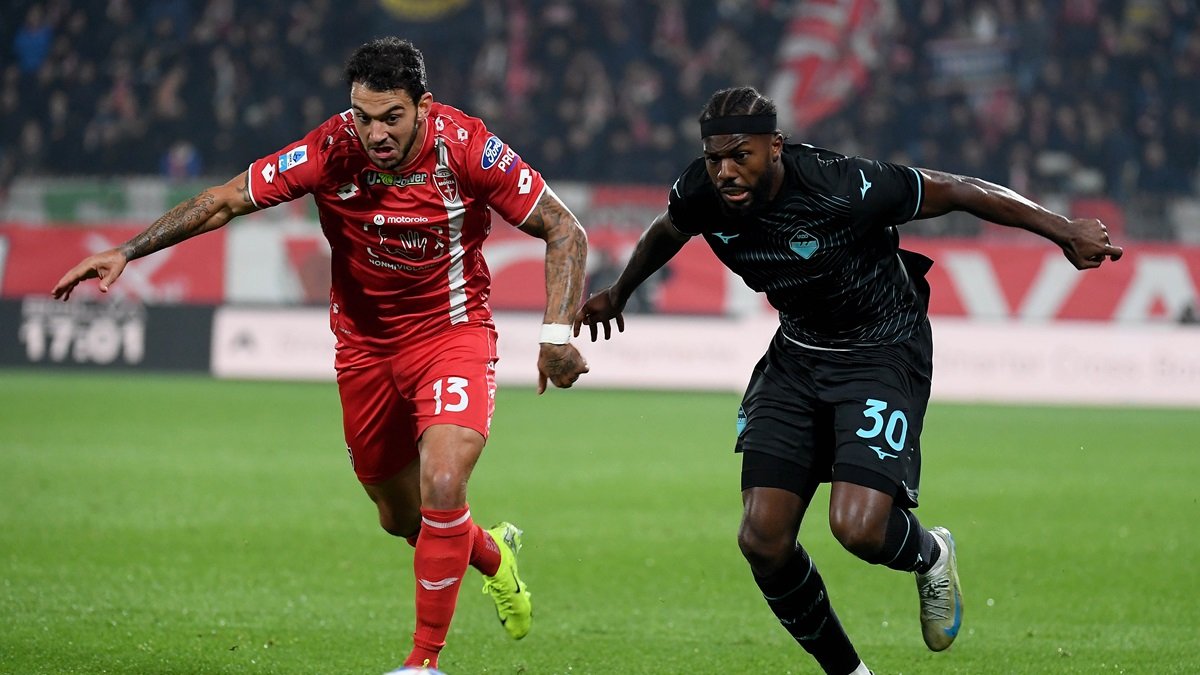 Tavares in action for Lazio