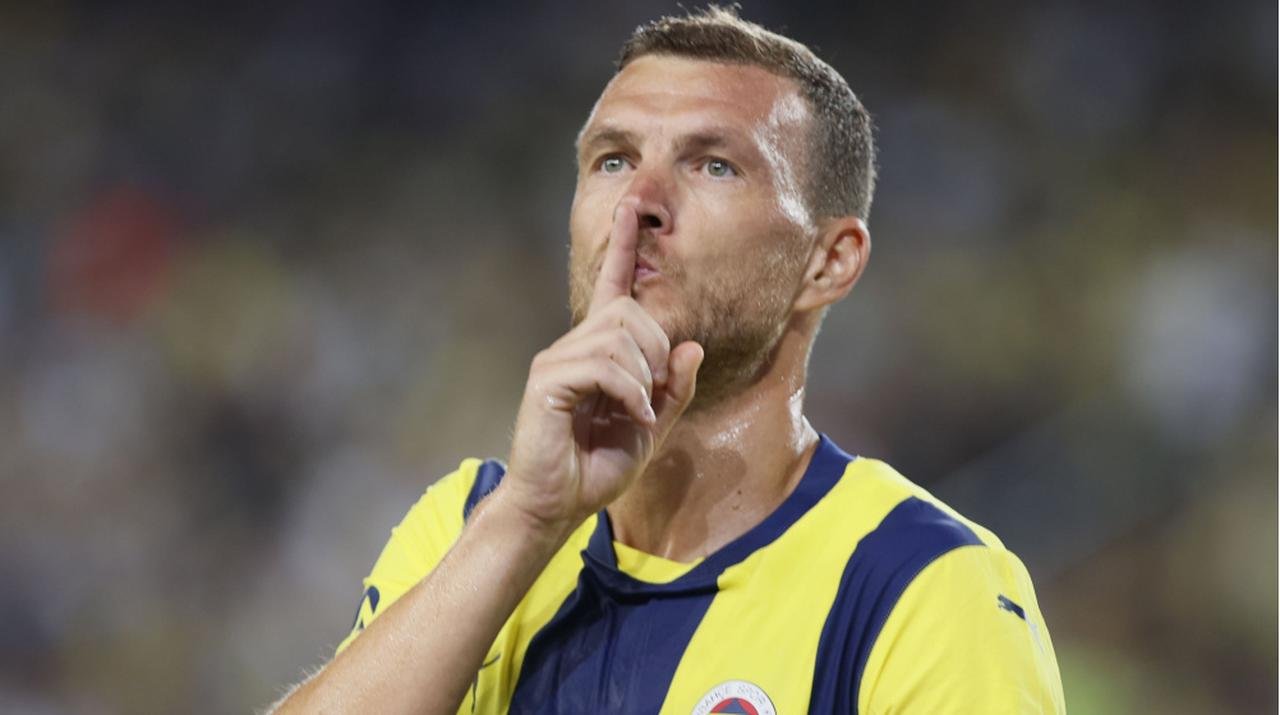 Bosnian striker Edin Dzeko leaves Fenerbahce after two seasons