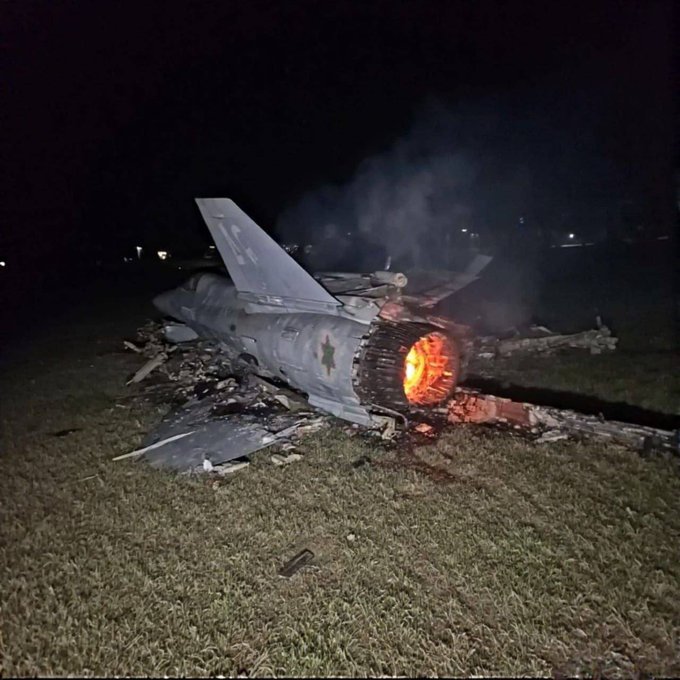 1749916621_Iran-Becomes-2nd-Country-To-Down-A-Stealth-Fighter-Iranian.jpg