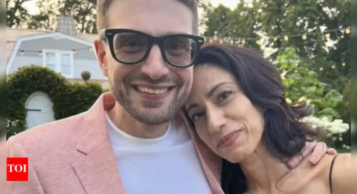 1750198148_Wedding-of-liberal-royalty-Alex-Soros-marries-Hillary-Clintons-ex-aide.jpg