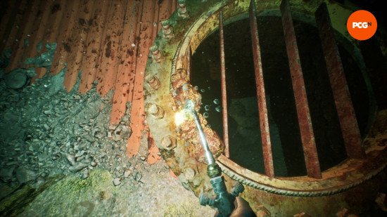 still-wakes-the-deep-dlc-review-cutting-arc Still Wakes the Deep DLC review: Mhairi destroys the rust that's sealed a porthole shut with her trusty cutting arc.