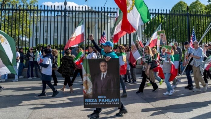 1750345541_Irans-exiled-royal-calls-for-regime-change-—-but-few.jpg
