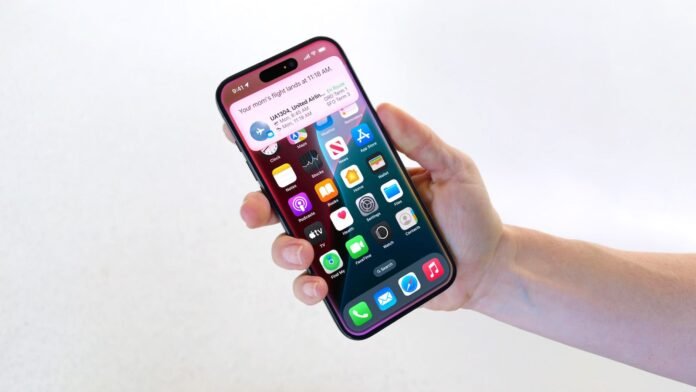 Apple Sued by Shareholder Over Delayed Siri Features Allegedly Lowering
