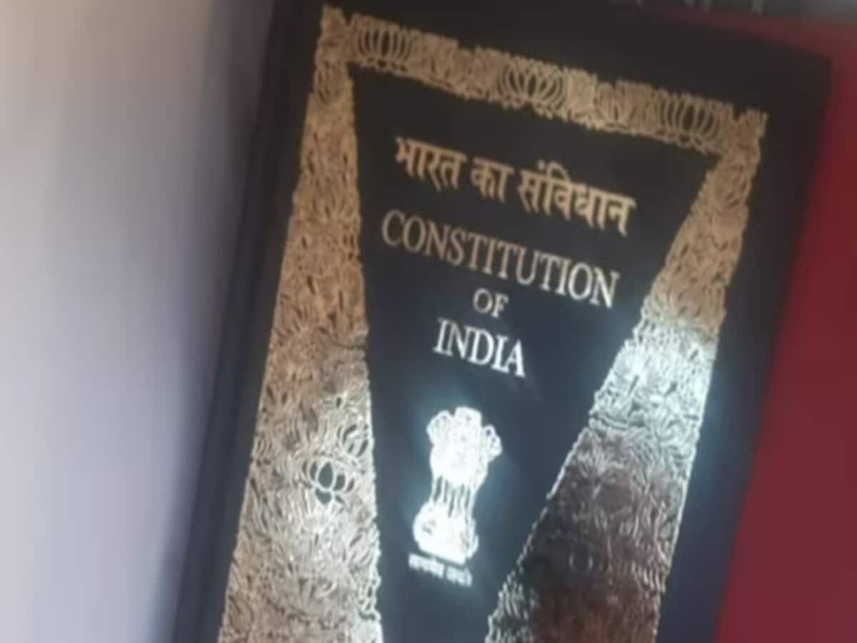 MNNIT: बी.टेक कोर्स में संविधान हुआ शामिल, MNNIT में सामाजिक न्याय पढ़ेंगे छात्र MNNIT: बी.टेक कोर्स में संविधान हुआ शामिल, MNNIT में सामाजिक न्याय पढ़ेंगे छात्र
