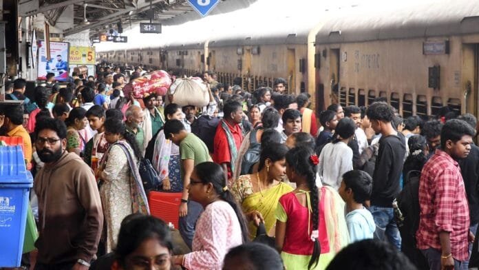 Railways-suspends-25-crore-user-IDs-suspected-of-fraudulent-ticket.JPG