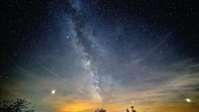 Brightest Planets in June’s Night Sky: How and When to