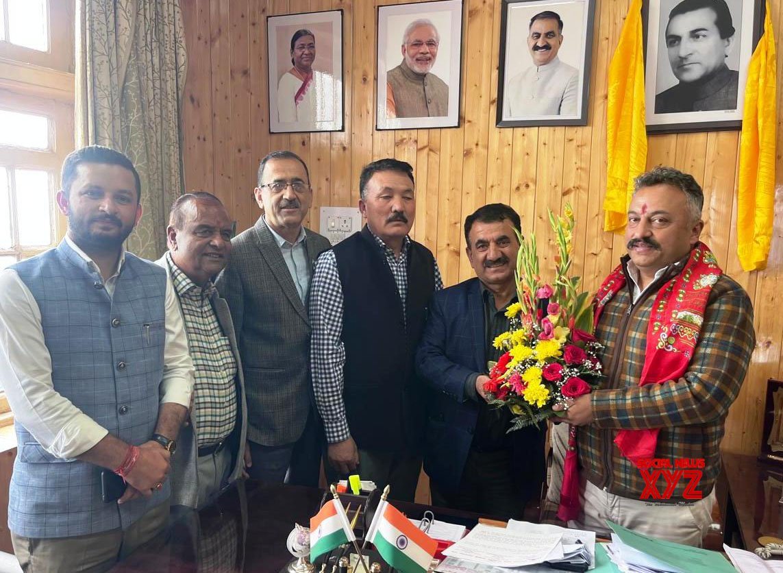 Shimla: New HPU Vice Chancellor Mahavir Singh meets Rohit Thakur #Gallery