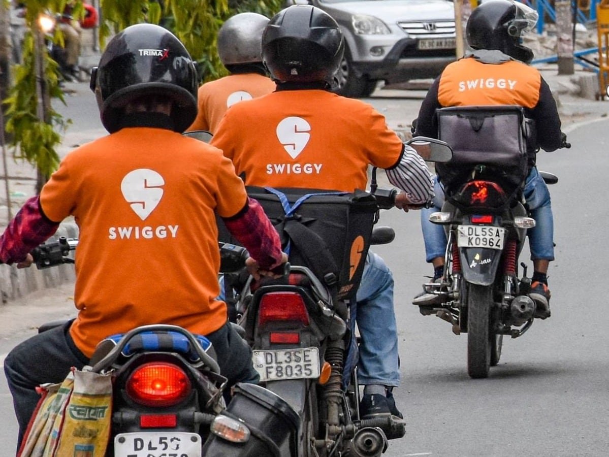 एक ही दिन में 9% उछला स्विगी का शेयर, एक्सपर्ट बोले-₹405 तक जाएगा भाव एक ही दिन में 9% उछला स्विगी का शेयर, एक्सपर्ट बोले-₹405 तक जाएगा भाव