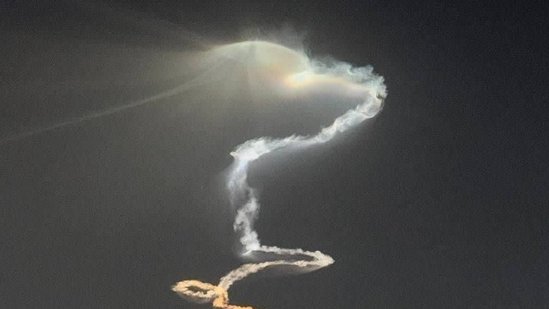 The Sejjil missile measures approximately 18тАпm in length, 1.25тАпm in diameter, and weighs about 23,600kg.(X/Iran_in_India) The Sejjil missile measures approximately 18тАпm in length, 1.25тАпm in diameter, and weighs about 23,600kg.(X/Iran_in_India)