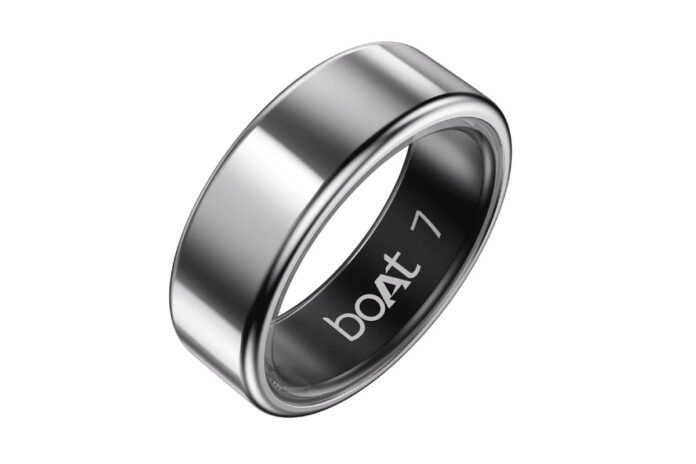 Boat SmartRing Active Plus With SpO2 Monitoring, Heart Rate Tracking