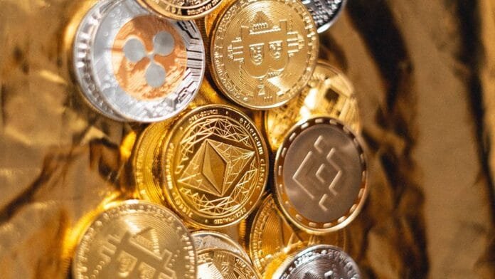 Bitcoin Stabilises at Around $105,500, Most Altcoins See Minor Profits