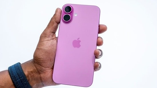 APPLE-PRODUCT-UNVEILING-21_1726732174449_1758531862699.jpg