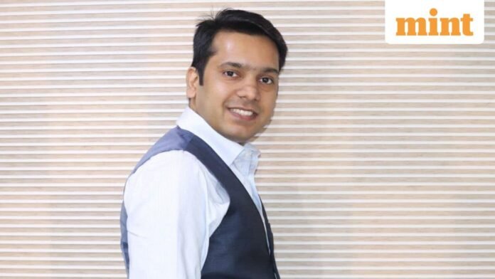 Buy_or_sell_stocks_Sumeet_Bagadia_1681456126399_1758591120212.jpg