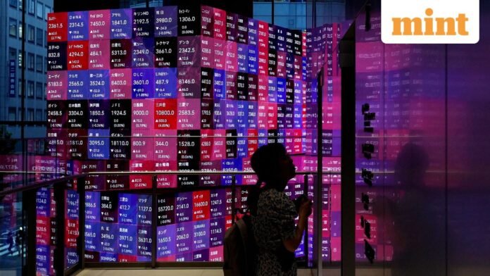 JAPAN-ECONOMIC-STOCKS-0_1758472502099_1758472516099.jpg