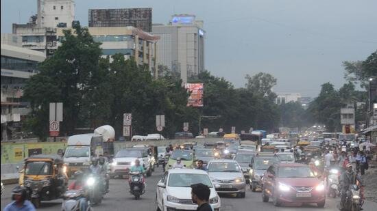 The-flyover-at-SPPU-Chowk-was-rebuilt-as-a-two-sto_1757878889847.jpg