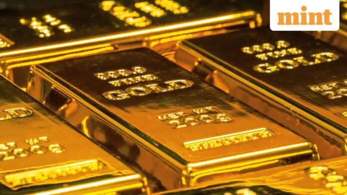 gold-unsplash_1757329597834_1757329629367_1758268531074.jpg