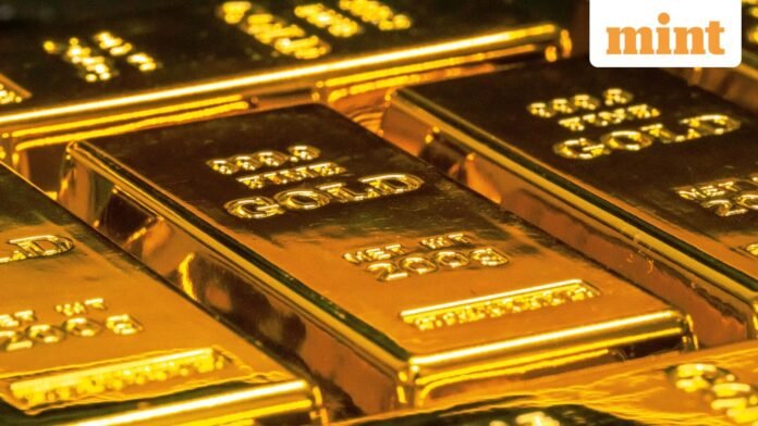 gold-unsplash_1757329597834_1757329629367_1758532575685.jpg