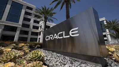 oracle-replaces-ceo-safra-catz-after-10-years-gets-back-to-older-structure-to-focus-on.jpg