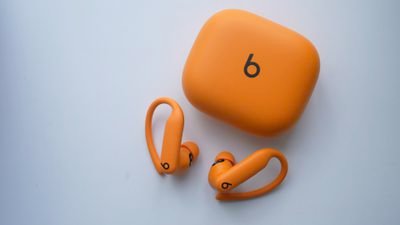powerbeats-pro-2-2.jpg