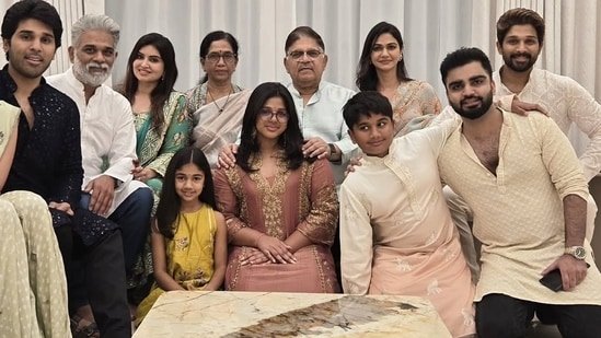 Allu_family_Diwali_1761029500511_1761029512216.jpg