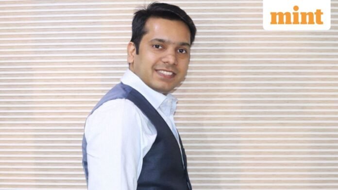 Buy_or_sell_stocks_Sumeet_Bagadia_1681456126399_1759886468472.jpg
