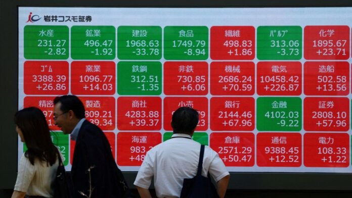 JAPAN-POLITICS-BANKS-_1760662336978_1760662337210.JPG