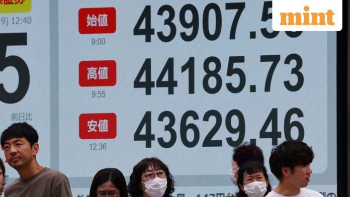 JAPAN-STOCKS-1_1759244241825_1759244250829.JPG