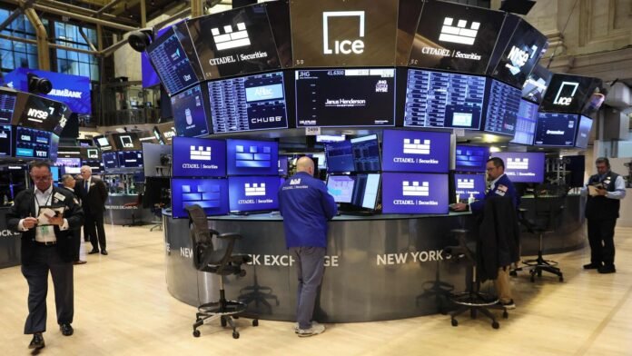 Stocks_1761573426605_1761573426771.jpg