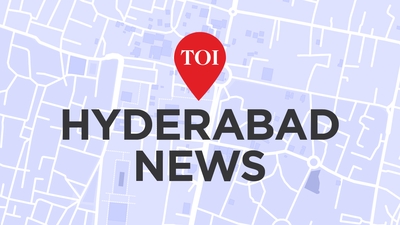 hyderabad-police-probe-distribution-of-fake-voter-ids-by-cong-leader.jpg