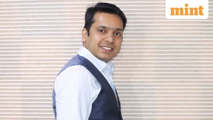 Buy_or_sell_stocks_Sumeet_Bagadia_1681456126399_1762659911863.jpg