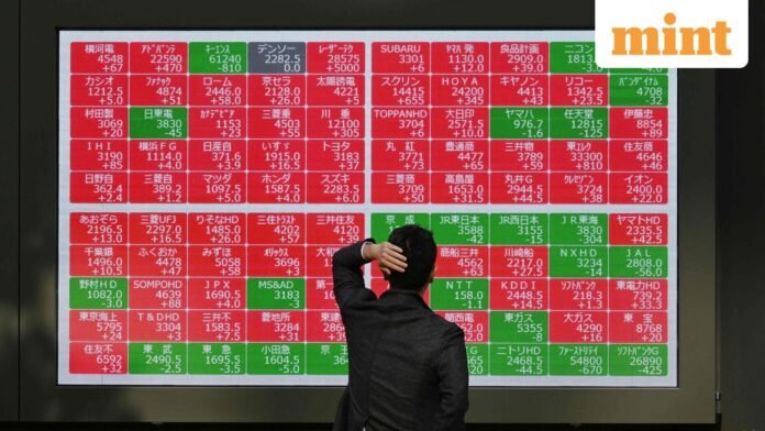 JAPAN-ECONOMY-STOCKS-0_1762314385998_1762314400156.jpg