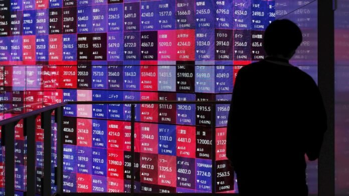 JAPAN-STOCKS-1_1761838758124_1761838771243_1761888112945.jpg