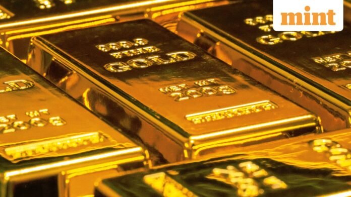gold_1763025680074_1763025680284.jpg