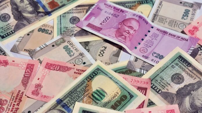 rupee_1763971681021_1763971681230.jpg