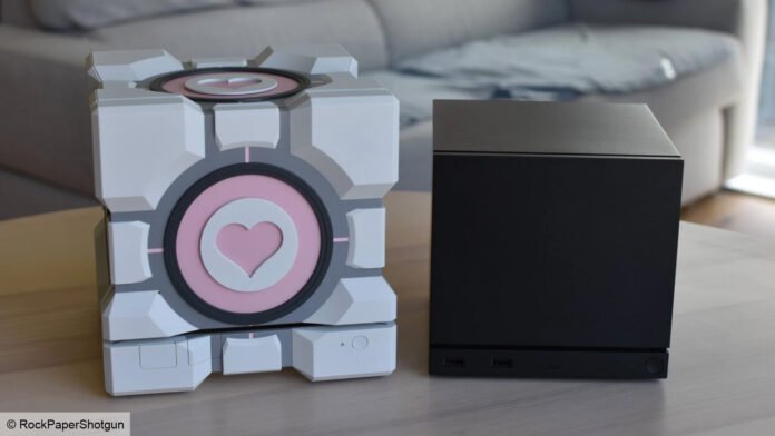 steam-machine-companion-cube-rockpapershotgun.jpg